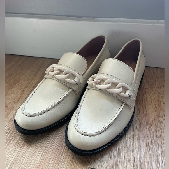 NWOT Cole Haan Women's Stassi Chain Loafer Ivory Size 6 - Picture 3 of 5
